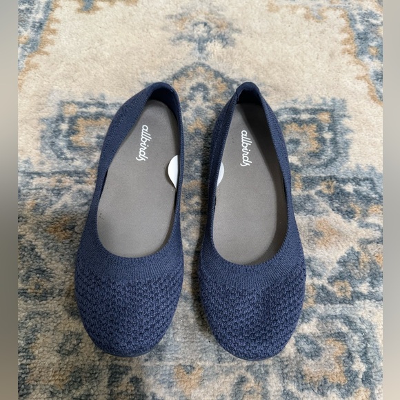 Allbirds Women's Navy Flats Size 5 - Picture 1 of 6